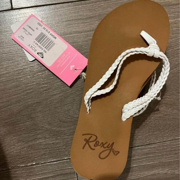 Girls Roxy Flip Flops NWT - Picture 1 of 2